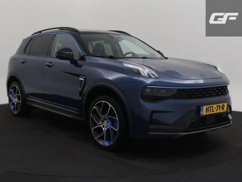Lynk & Co 01 1.5 Plug-in Pano Sfeer. CarPlay 360° Trekh.