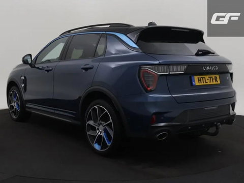 Lynk & Co 01 1.5 Plug-in Pano Sfeer. CarPlay 360° Trekh.