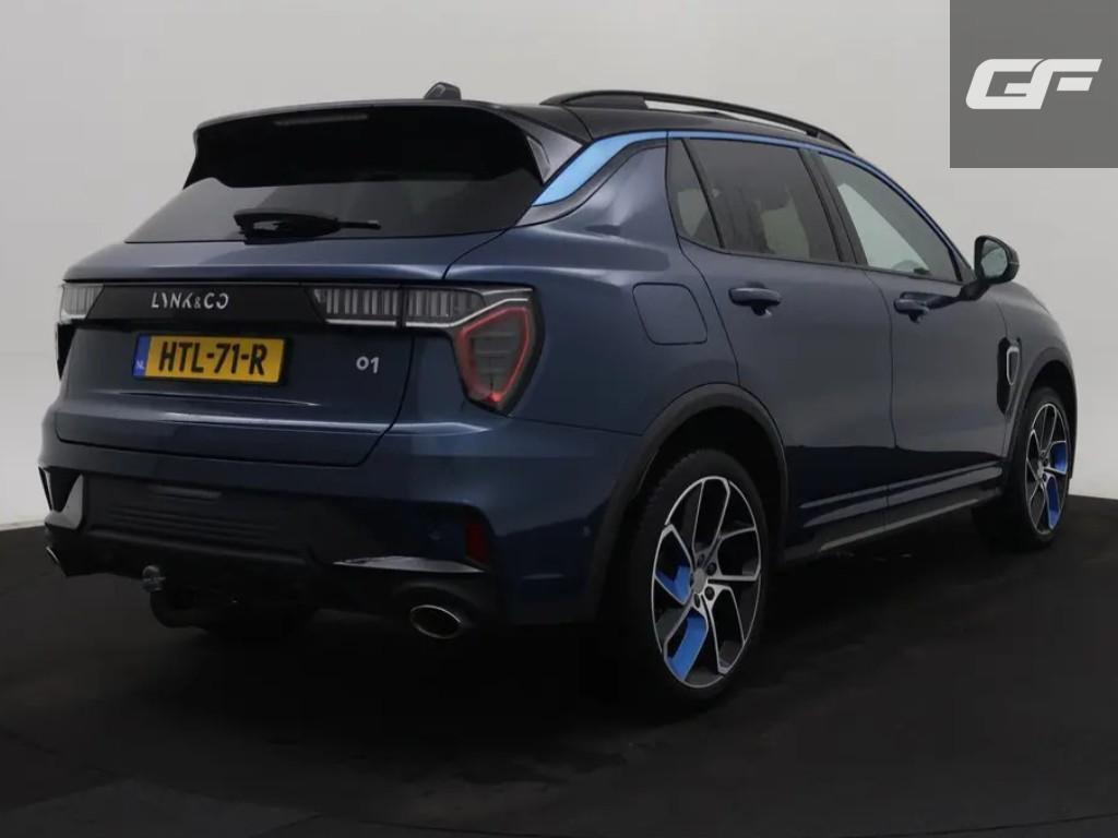 Lynk & Co 01 1.5 Plug-in Pano Sfeer. CarPlay 360° Trekh.