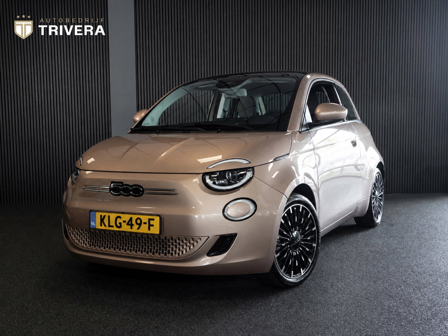 Fiat 500 3+1 Nouvelle 42kWh l SoH 94% l BTW auto l Carplay l SKYDOME l LMV l BTW auto l 410km actieradius l ALS NIEUW