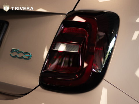 Fiat 500 3+1 Nouvelle 42kWh l SoH 94% l BTW auto l Carplay l SKYDOME l LMV l BTW auto l 410km actieradius l ALS NIEUW