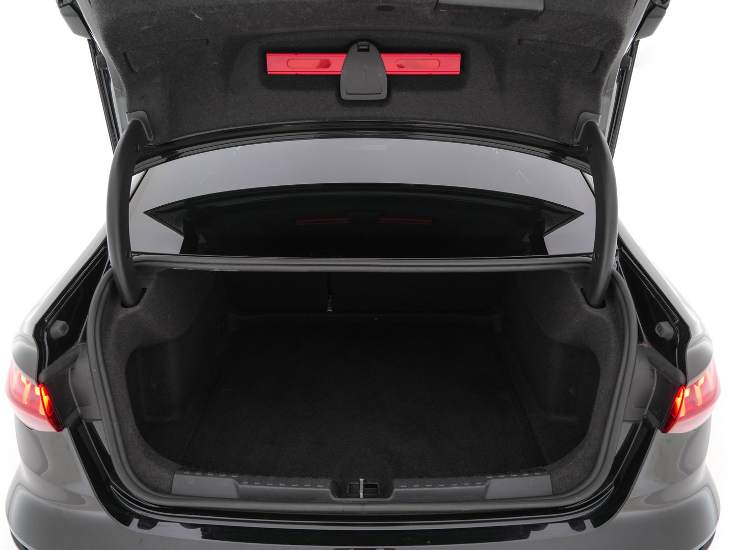 Audi A3 Limousine 30 TFSI S-Line Edition (INCL-BTW) Aut. *PANO | LEATHER-FABRIC | FULL-LED | AMBIENTLIGHT | SPORTSEATS | DIGI-COCKPIT | NAVI-FULLMAP | PRIVACYGLASS | SHIFTPADDLES | DAB+ | CRUISE | KEYLESS | PDC | 18"ALU*