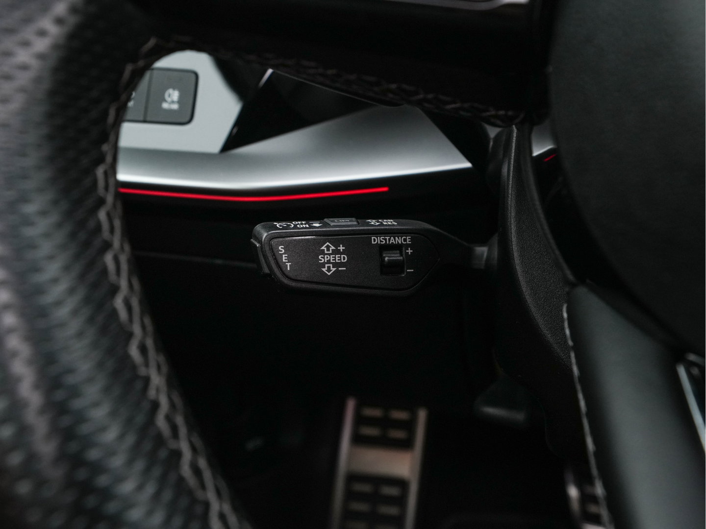 Audi A3 Limousine 30 TFSI S-Line Edition (INCL-BTW) Aut. *PANO | LEATHER-FABRIC | FULL-LED | AMBIENTLIGHT | SPORTSEATS | DIGI-COCKPIT | NAVI-FULLMAP | PRIVACYGLASS | SHIFTPADDLES | DAB+ | CRUISE | KEYLESS | PDC | 18"ALU*