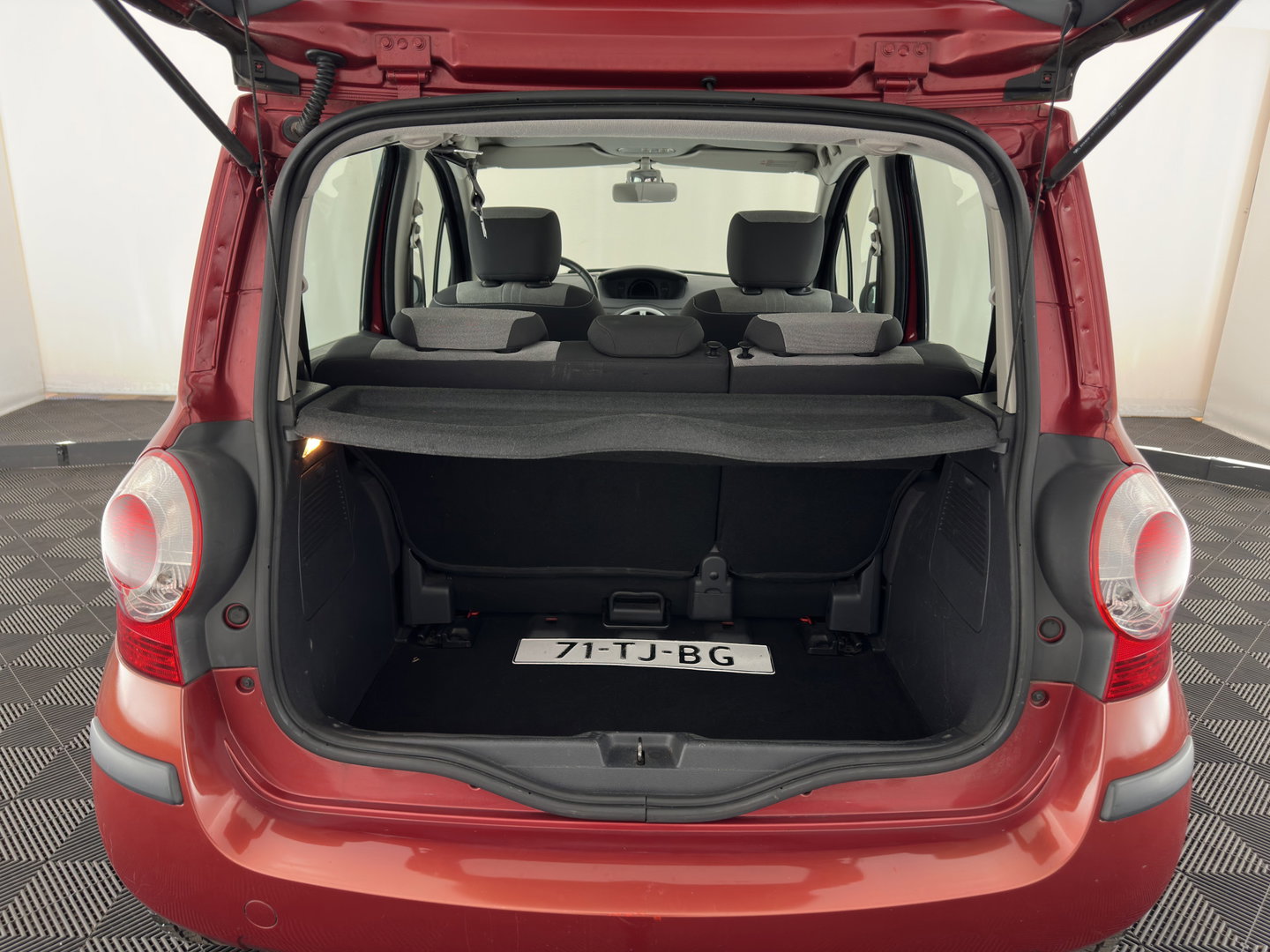 Renault Modus 1.4-16V Dynamique *AUTOMATSCHE AIRCO | CRUISE | COMFORTS-SEATS | RADIO-CD TOWBAR | 15INCH*