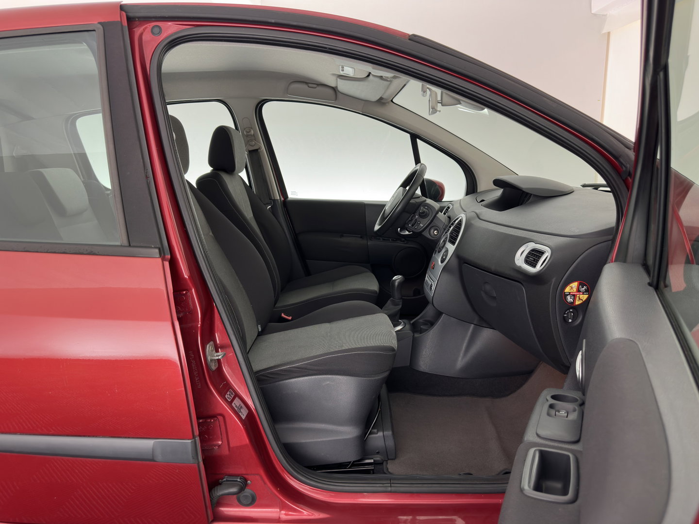 Renault Modus 1.4-16V Dynamique *AUTOMATSCHE AIRCO | CRUISE | COMFORTS-SEATS | RADIO-CD TOWBAR | 15INCH*