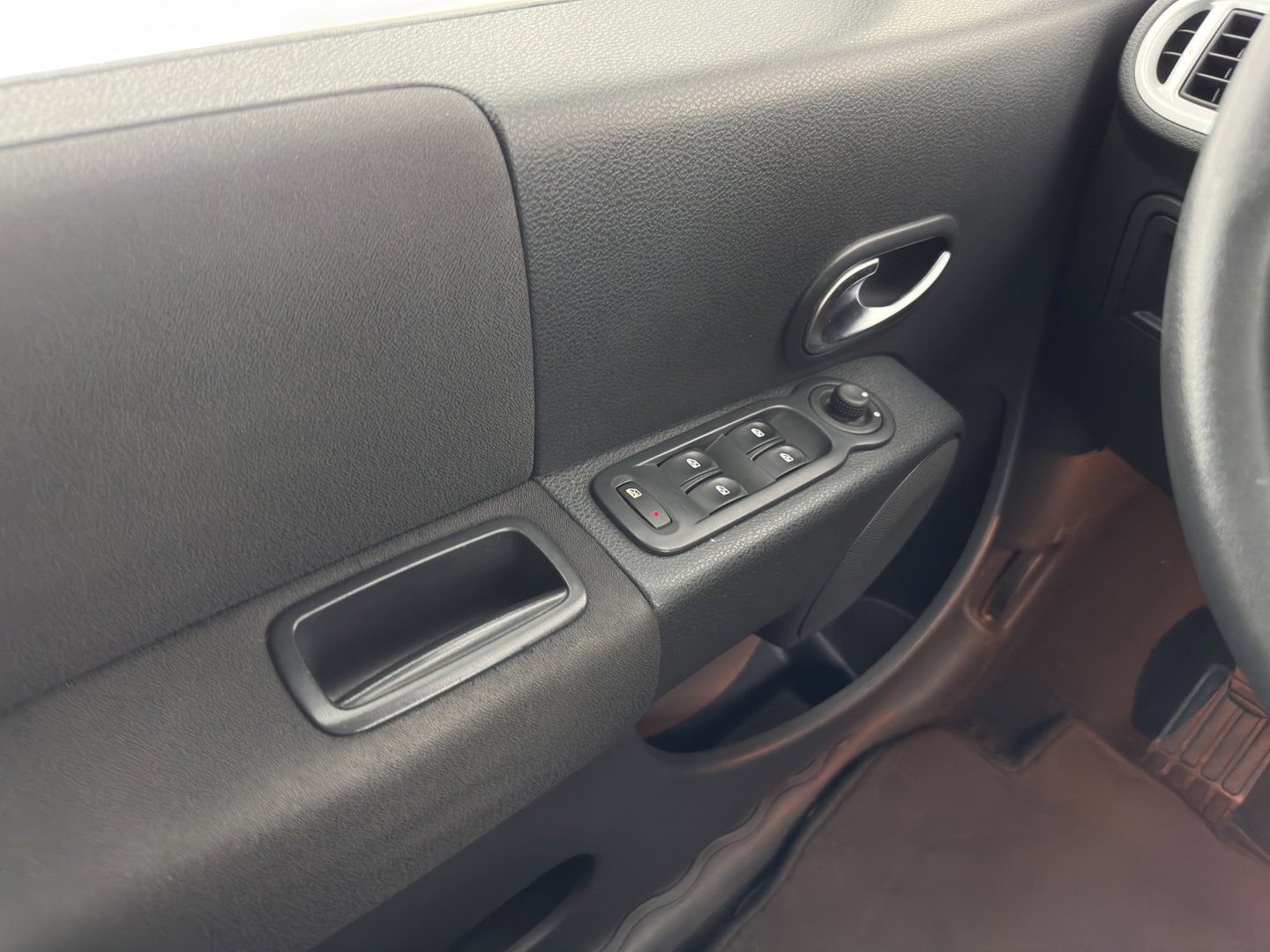 Renault Modus 1.4-16V Dynamique *AUTOMATSCHE AIRCO | CRUISE | COMFORTS-SEATS | RADIO-CD TOWBAR | 15INCH*