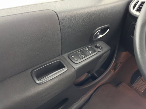 Renault Modus 1.4-16V Dynamique *AUTOMATSCHE AIRCO | CRUISE | COMFORTS-SEATS | RADIO-CD TOWBAR | 15INCH*