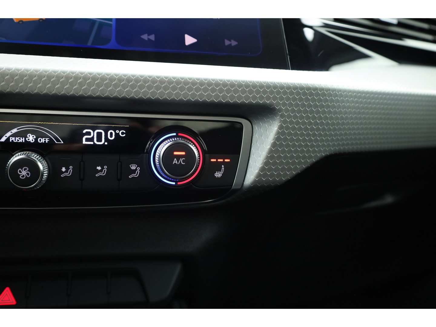 Audi A1 Sportback 30 TFSI Pro Line S | Dig. Cockpit | Cruise Contr. | Apple CarPlay & Android Auto | Stoelverw. | All Season | 17''