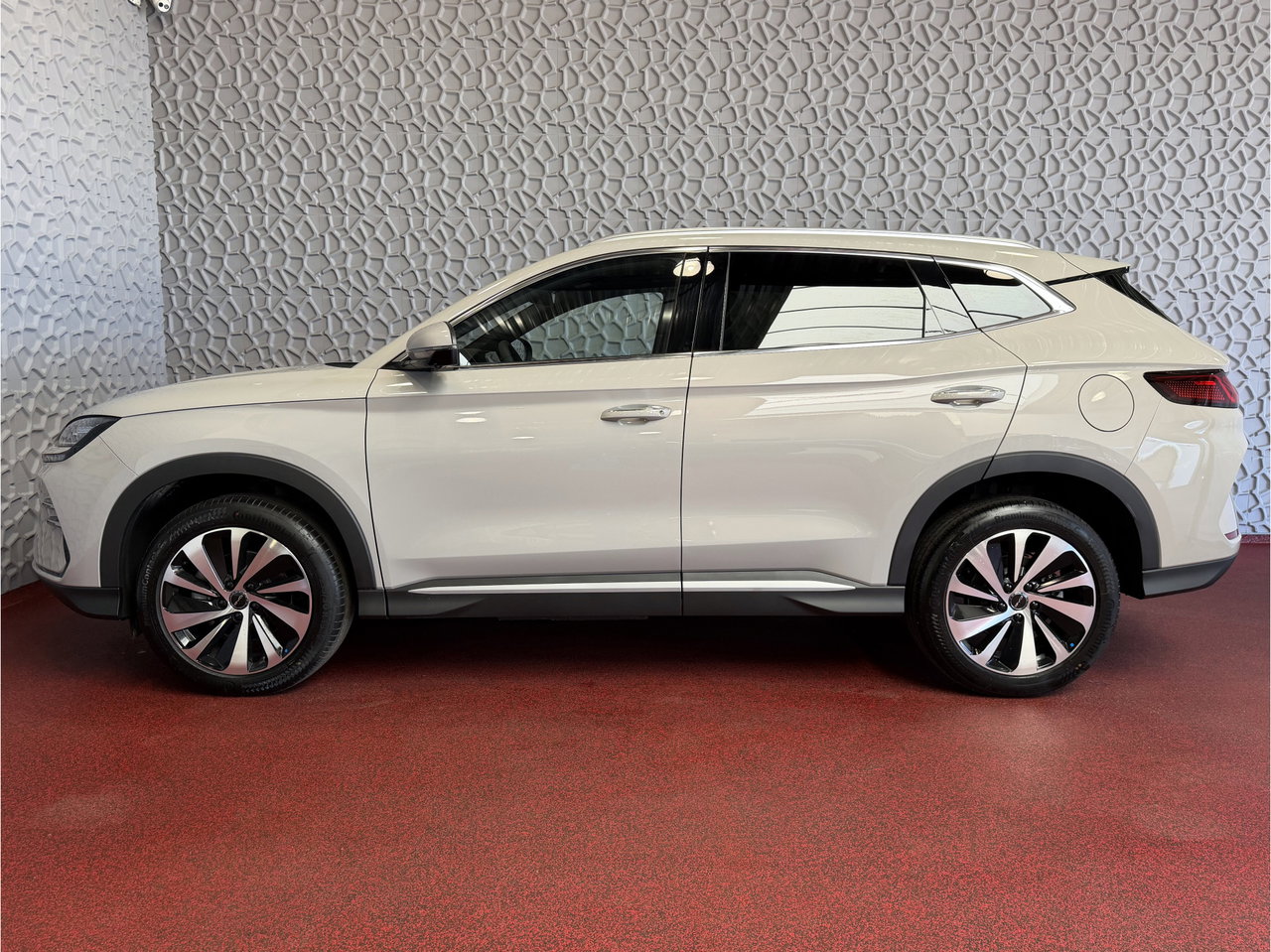 BYD SEAL U