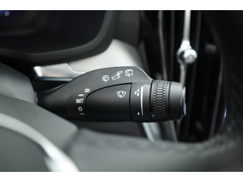 Volvo V60 2.0 T6 Plug-in hybrid AWD Plus Bright | Pano-dak | Head-up | Harman & Kardon | 360 camera | 4x stoel+ stuurverw. |