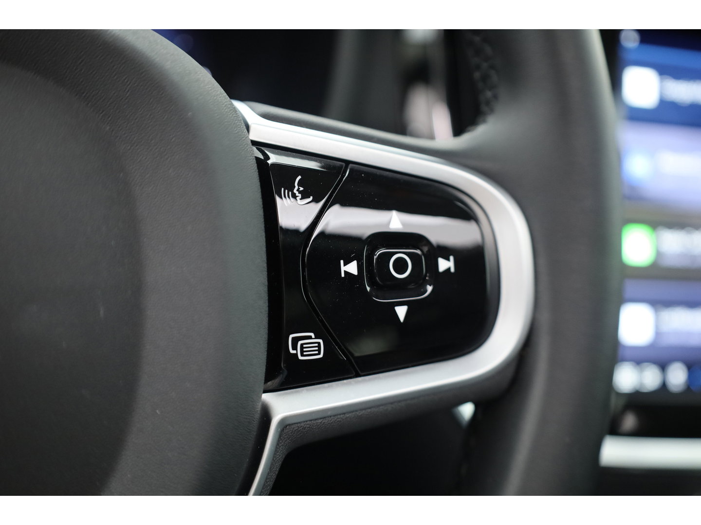 Volvo V60 2.0 T6 Plug-in hybrid AWD Plus Bright | Pano-dak | Head-up | Harman & Kardon | 360 camera | 4x stoel+ stuurverw. |