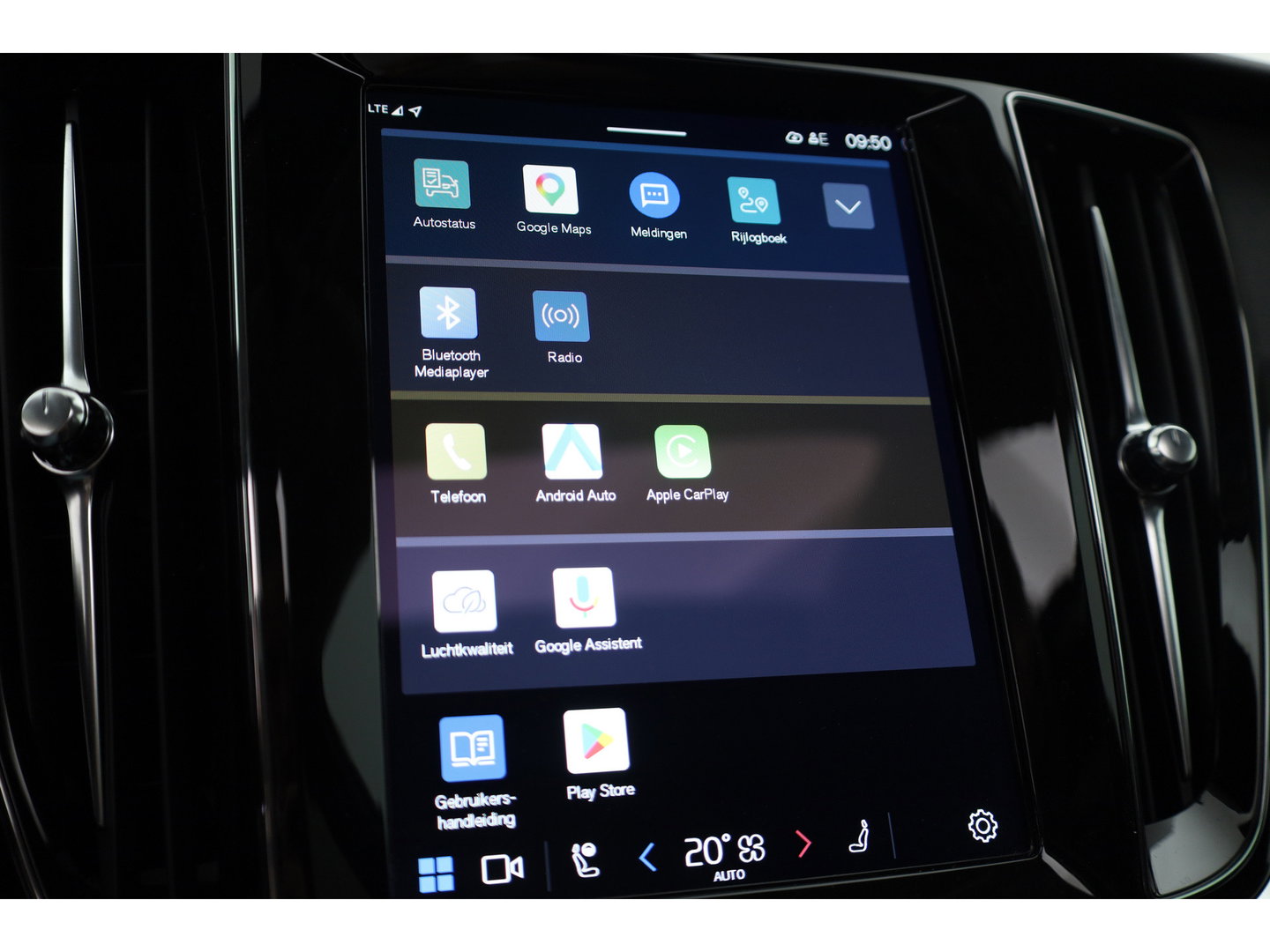 Volvo V60 2.0 T6 Plug-in hybrid AWD Plus Bright | Pano-dak | Head-up | Harman & Kardon | 360 camera | 4x stoel+ stuurverw. |