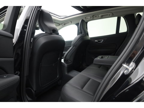 Volvo V60 2.0 T6 Plug-in hybrid AWD Plus Bright | Pano-dak | Head-up | Harman & Kardon | 360 camera | 4x stoel+ stuurverw. |
