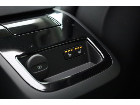 Volvo V60 2.0 T6 Plug-in hybrid AWD Plus Bright | Pano-dak | Head-up | Harman & Kardon | 360 camera | 4x stoel+ stuurverw. |