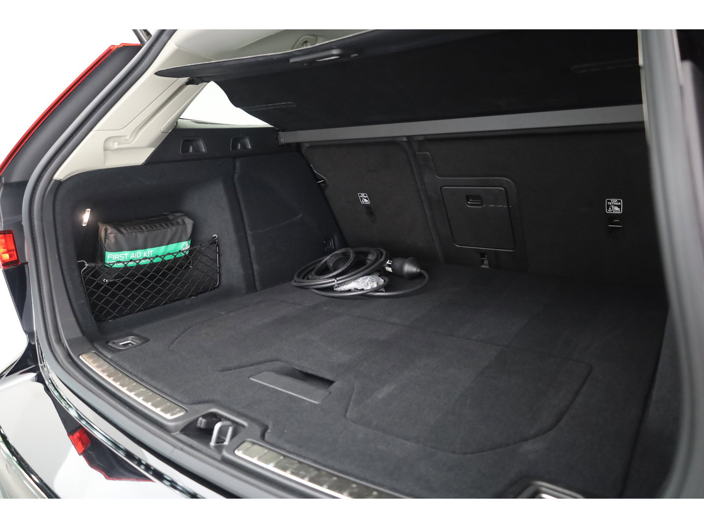 Volvo V60 2.0 T6 Plug-in hybrid AWD Plus Bright | Pano-dak | Head-up | Harman & Kardon | 360 camera | 4x stoel+ stuurverw. |
