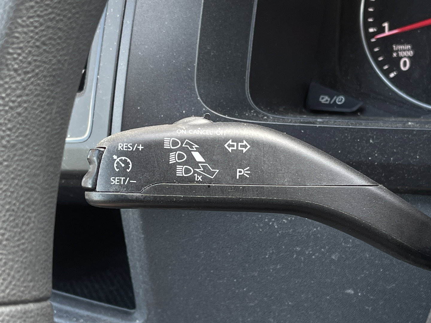 Volkswagen Transporter 2.0 TSI L1H1 | Marge! | Benzine! | Trekhaak | Cruise Control | Parkeersensoren Achter | Voorruitverwarming | Apple Carplay | Android Auto |