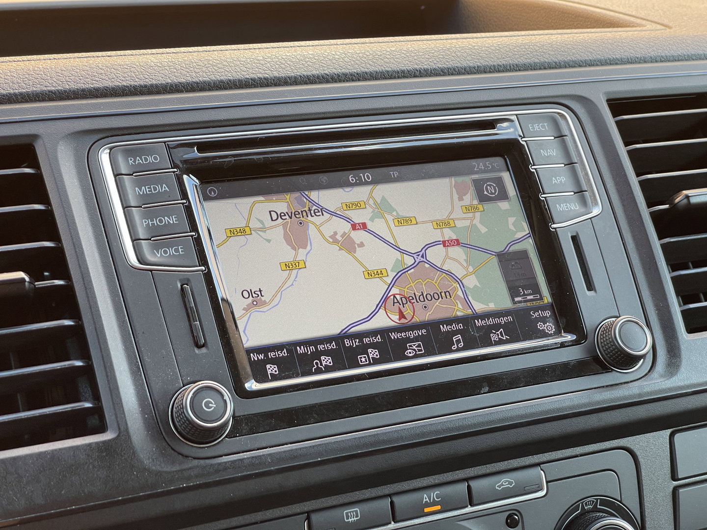 Volkswagen Transporter 2.0 TSI L1H1 | Marge! | Benzine! | Trekhaak | Cruise Control | Parkeersensoren Achter | Voorruitverwarming | Apple Carplay | Android Auto |