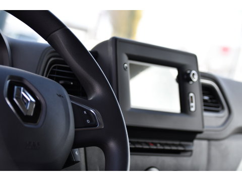 Renault Master T35 2.3 dCi 180 L2H2 DC PB Edition Camera, Cruise, Carplay, LED, 2 x Schuifdeur, Multimedia, 180pk, 6 zitplaatsen, Uniek!