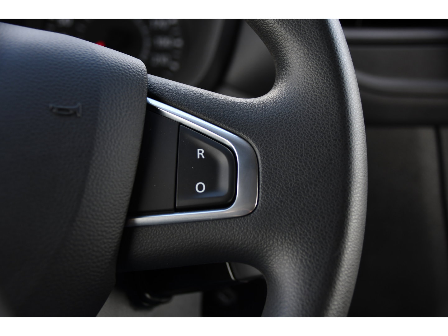 Renault Master T35 2.3 dCi 180 L2H2 DC PB Edition Camera, Cruise, Carplay, LED, 2 x Schuifdeur, Multimedia, 180pk, 6 zitplaatsen, Uniek!