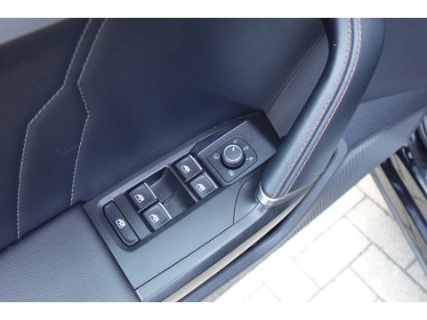 CUPRA Formentor 1.4 e-Hybrid VZ Performance PANO KEYLESS CAM