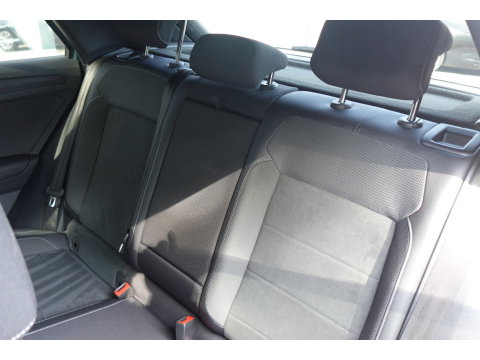 Volkswagen T-Roc 1.5 TSI R-Line Edition CAM PDC ACC