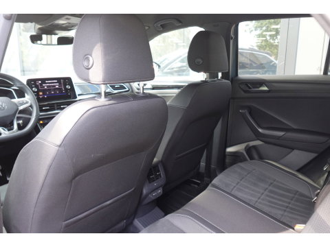 Volkswagen T-Roc 1.5 TSI R-Line Edition CAM PDC ACC