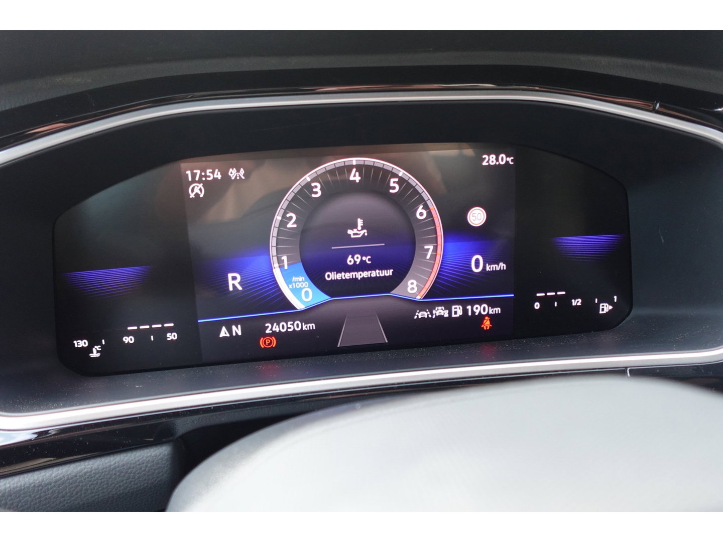 Volkswagen T-Roc 1.5 TSI R-Line Edition CAM PDC ACC