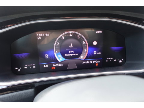 Volkswagen T-Roc 1.5 TSI R-Line Edition CAM PDC ACC