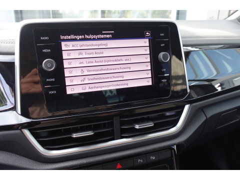 Volkswagen T-Roc 1.5 TSI R-Line Edition CAM PDC ACC