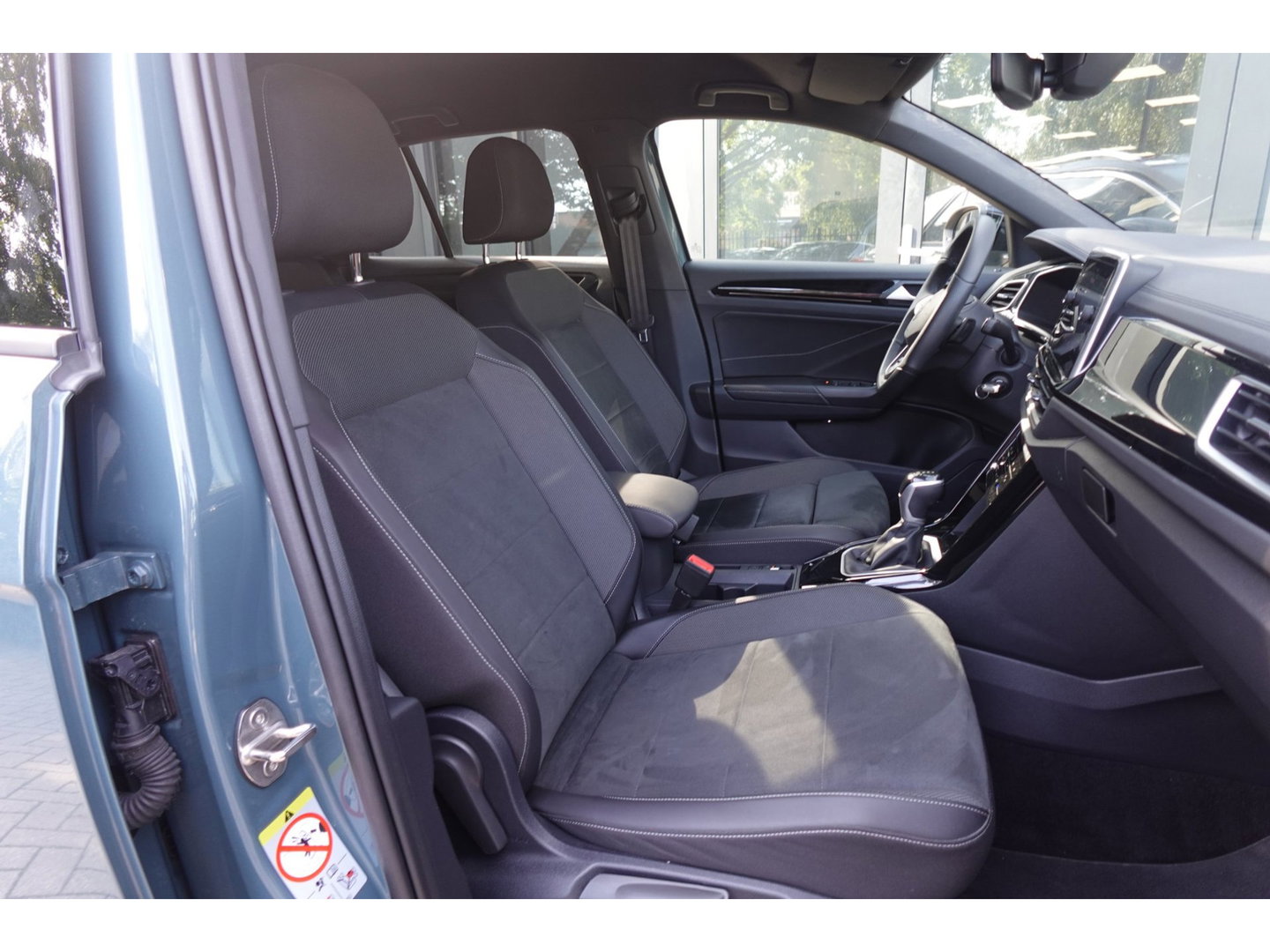 Volkswagen T-Roc 1.5 TSI R-Line Edition CAM PDC ACC