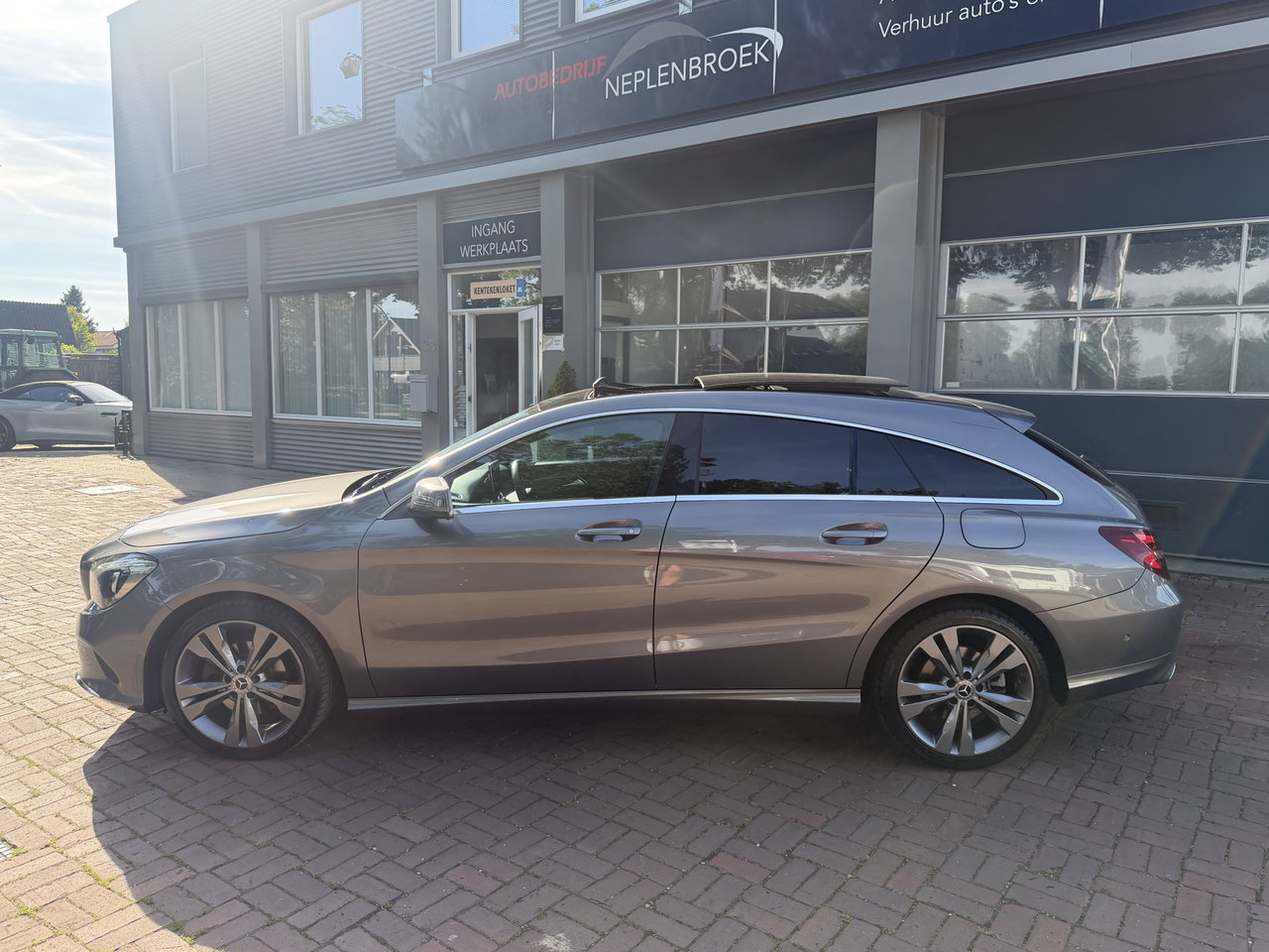 Mercedes-Benz CLA