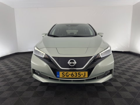 Nissan Leaf 2.ZERO EDITION 40 kWh Aut. *ADAPTIVE-CRUISE | NAVI-FULLMAP | DIGI-COCKPIT | TOP-VIEW | BLIND-SPOT | KEYLESS | DAB+ | LANE-ASSIST | HEATED-COMFORTSEATS | CARPLAY | ECC | PRIVACY-GLASS | PDC | 17"ALU*
