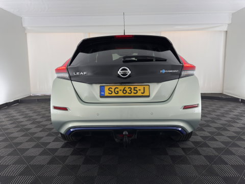 Nissan Leaf 2.ZERO EDITION 40 kWh Aut. *ADAPTIVE-CRUISE | NAVI-FULLMAP | DIGI-COCKPIT | TOP-VIEW | BLIND-SPOT | KEYLESS | DAB+ | LANE-ASSIST | HEATED-COMFORTSEATS | CARPLAY | ECC | PRIVACY-GLASS | PDC | 17"ALU*