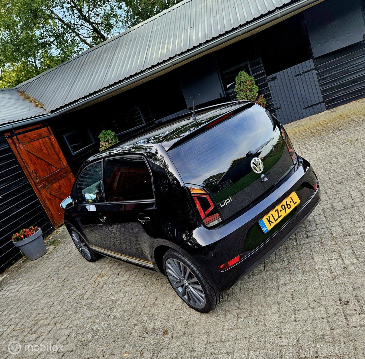 Volkswagen up!