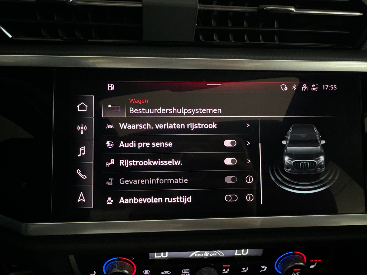 Audi Q3 45 TFSI e Business Edition Pano|Keyless|Leer|Sfeer
