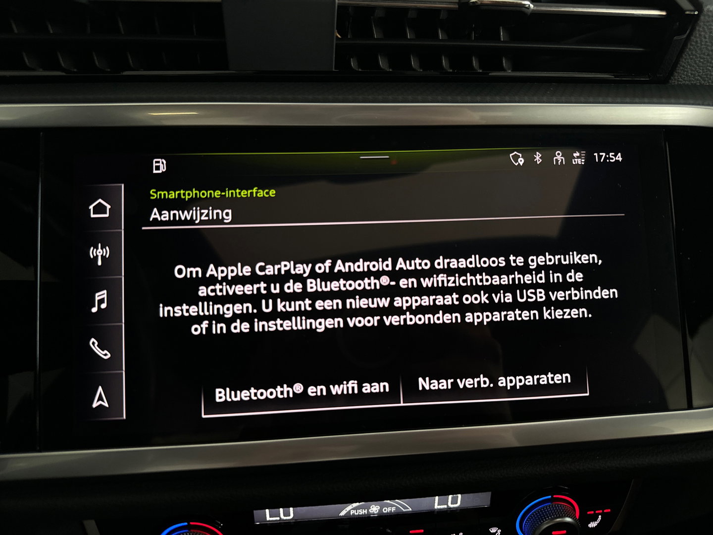 Audi Q3 45 TFSI e Business Edition Pano|Keyless|Leer|Sfeer