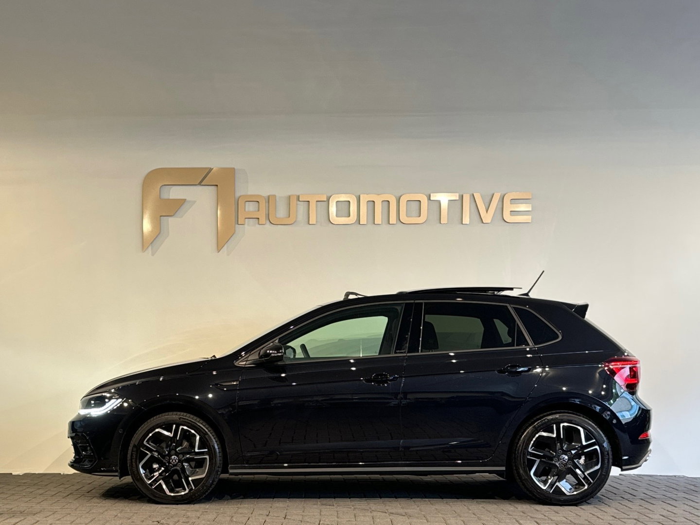 Volkswagen Polo 1.0 TSI R Line Pano|Keyle|Sfeer|Camera|116PK