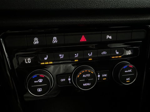 Volkswagen T-Roc 2.0 TSI 4Motion R Pano|Akra|Keyless|Sfeer