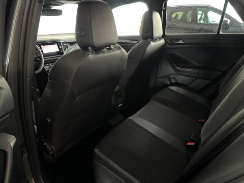 Volkswagen T-Roc 2.0 TSI 4Motion R Pano|Akra|Keyless|Sfeer