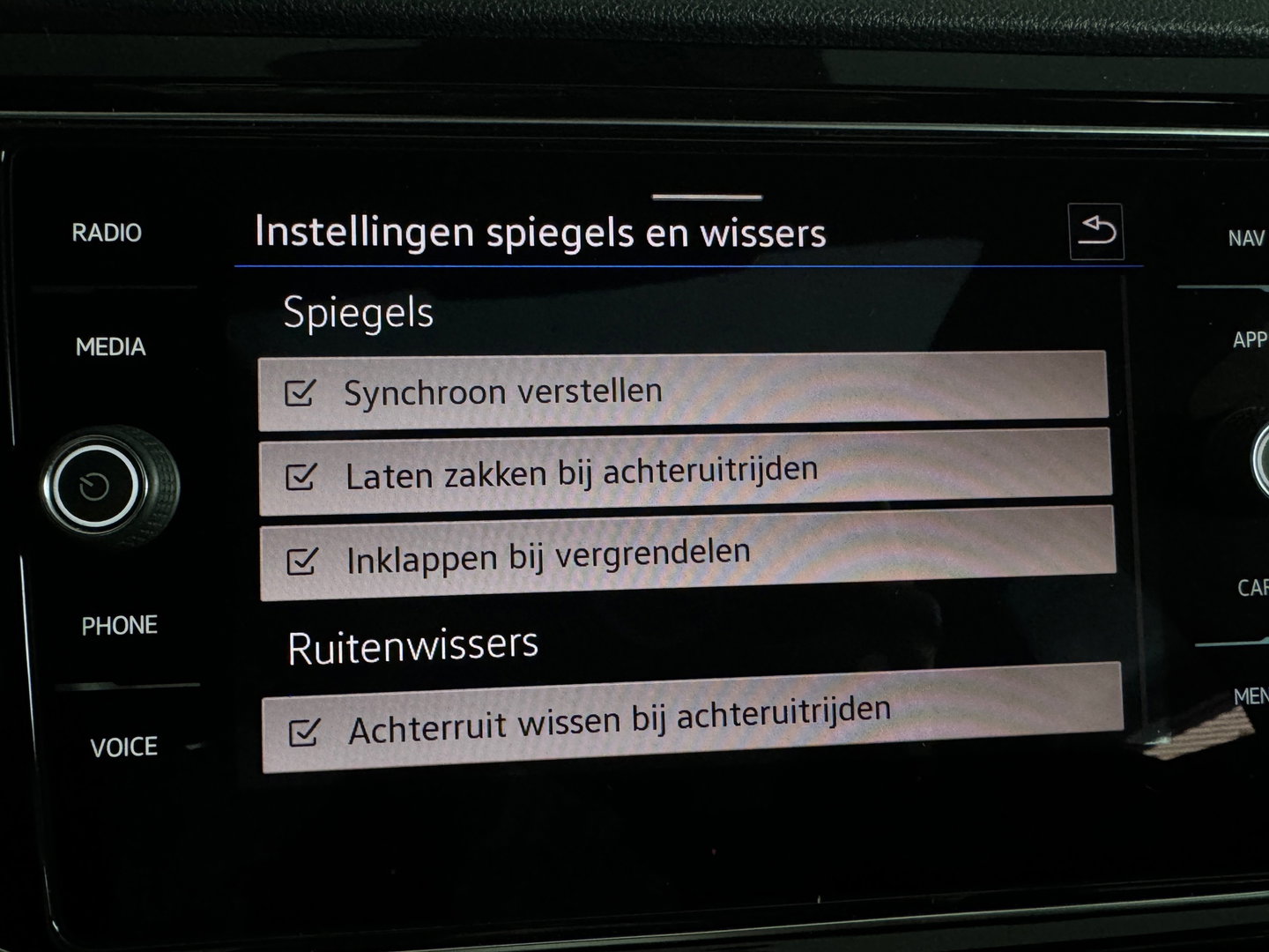 Volkswagen T-Roc 2.0 TSI 4Motion R Pano|Akra|Keyless|Sfeer