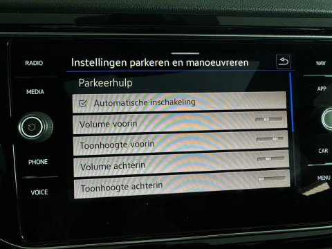 Volkswagen T-Roc 2.0 TSI 4Motion R Pano|Akra|Keyless|Sfeer
