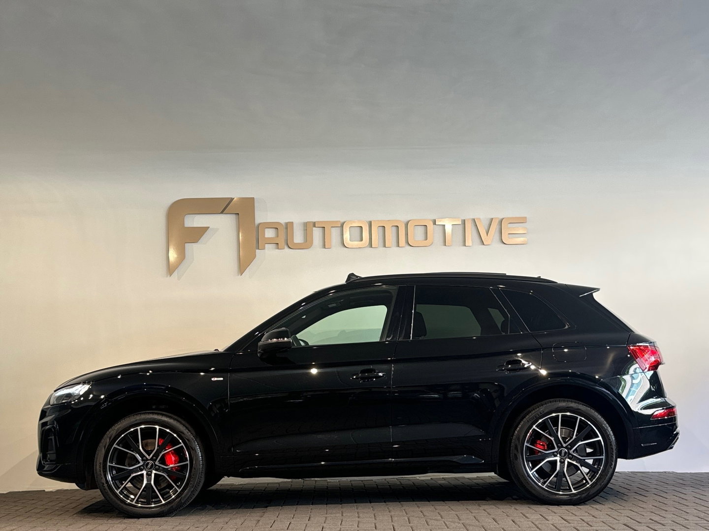 Audi Q5 50 TFSI e S Line Competition Pano|Sfeer|Trekhaak|Keyless