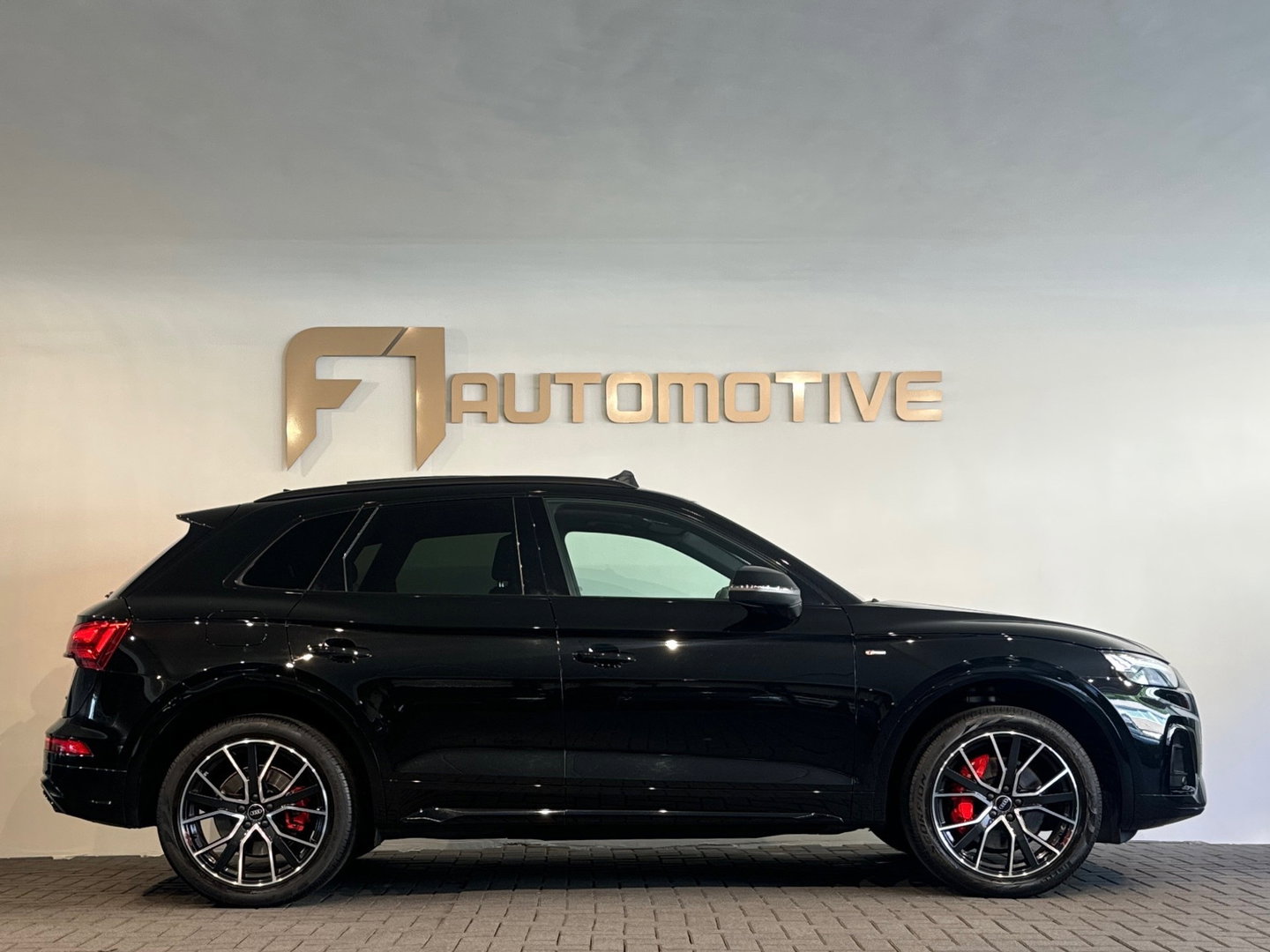 Audi Q5 50 TFSI e S Line Competition Pano|Sfeer|Trekhaak|Keyless
