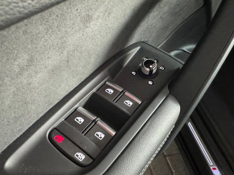 Audi Q5 50 TFSI e S Line Competition Pano|Sfeer|Trekhaak|Keyless