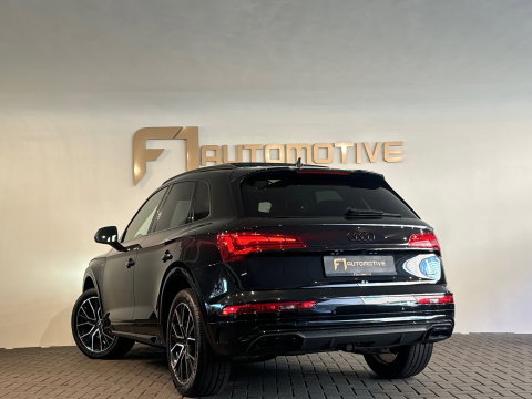 Audi Q5 50 TFSI e S Line Competition Pano|Sfeer|Trekhaak|Keyless