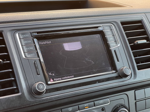 Volkswagen Transporter 2.0 TSI L1H1 | Marge! | Benzine! | Trekhaak | Cruise Control | Parkeersensoren Achter | Voorruitverwarming | Apple Carplay | Android Auto |