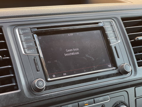 Volkswagen Transporter 2.0 TSI L1H1 | Marge! | Benzine! | Trekhaak | Cruise Control | Parkeersensoren Achter | Voorruitverwarming | Apple Carplay | Android Auto |