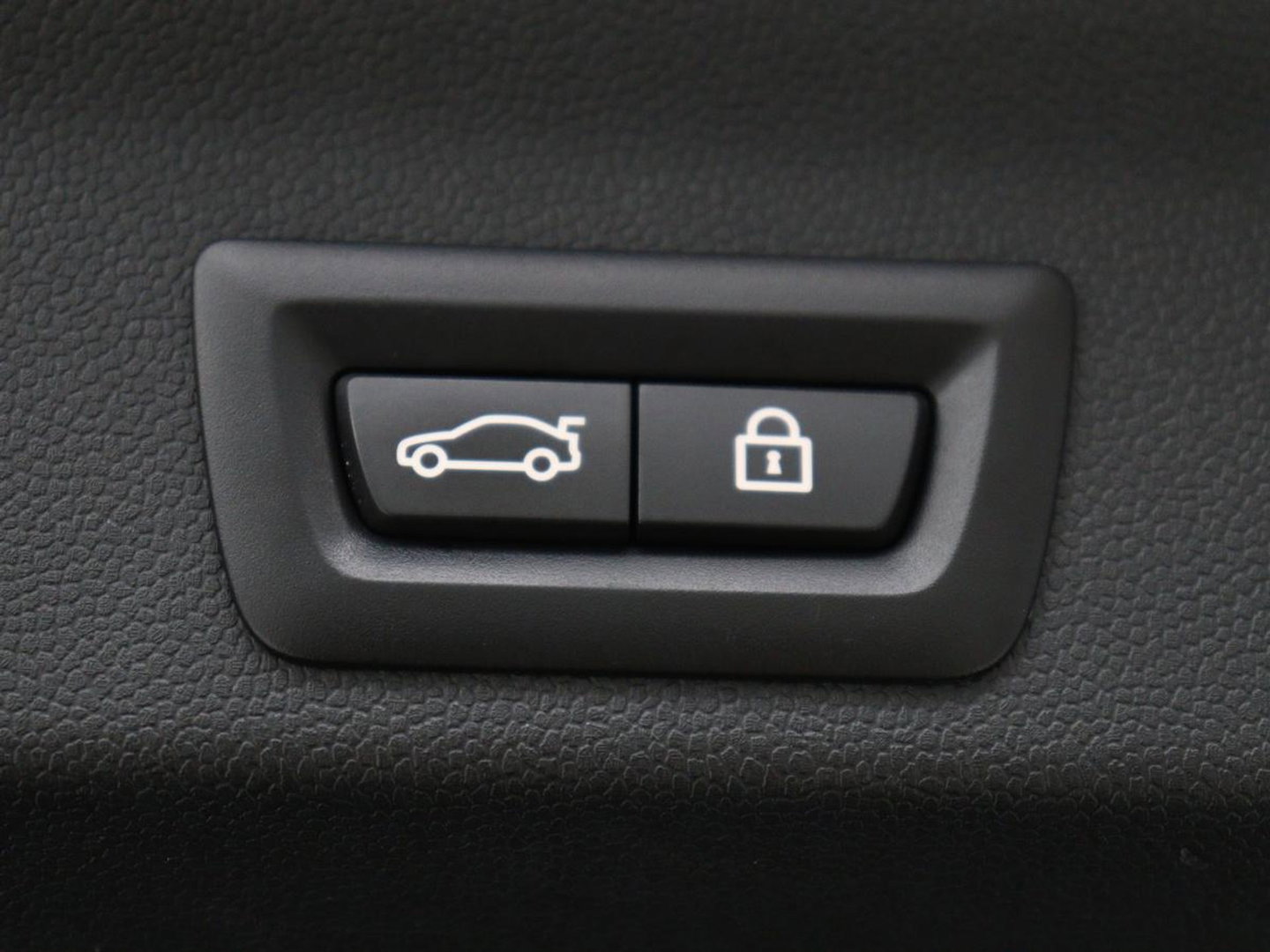 MINI Countryman 2.0 Cooper S Hammersmith | Panoramadak | Carplay | Camera | Harmon Kardon | Leder | Stoel verwarming | Elektrische kofferbak | Digital cockpit | Keyless | Cruise control | Climate control