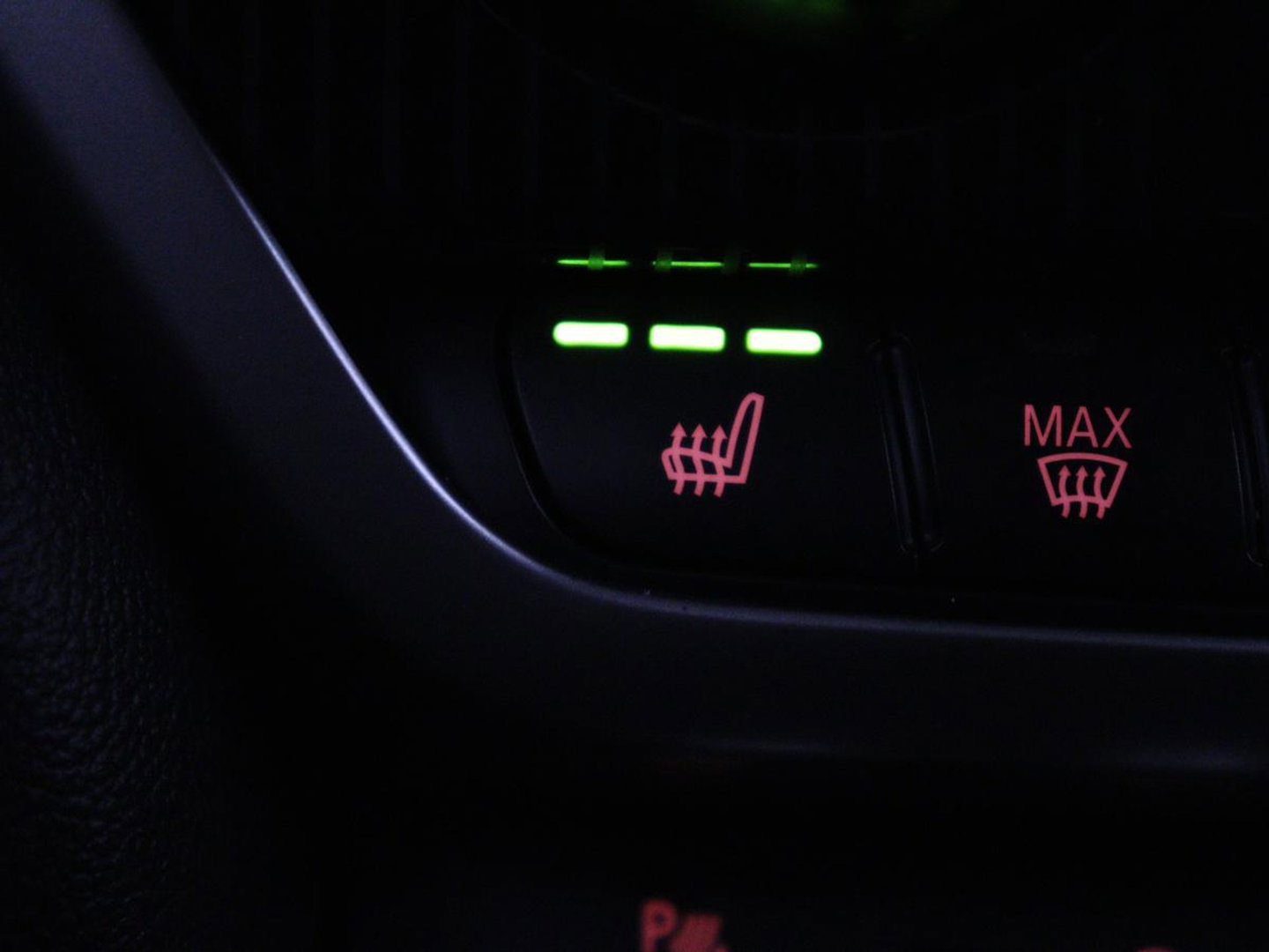 MINI Countryman 2.0 Cooper S Hammersmith | Panoramadak | Carplay | Camera | Harmon Kardon | Leder | Stoel verwarming | Elektrische kofferbak | Digital cockpit | Keyless | Cruise control | Climate control