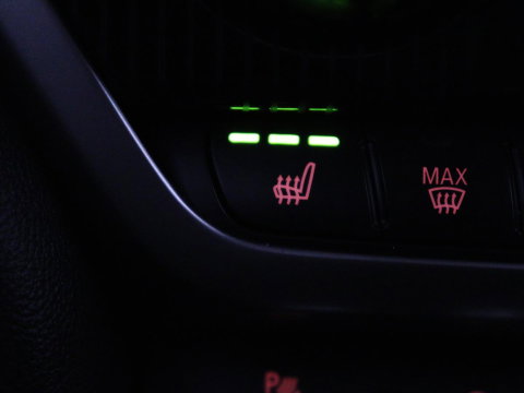 MINI Countryman 2.0 Cooper S Hammersmith | Panoramadak | Carplay | Camera | Harmon Kardon | Leder | Stoel verwarming | Elektrische kofferbak | Digital cockpit | Keyless | Cruise control | Climate control